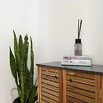 Carobni S Pogledom Apartamento *