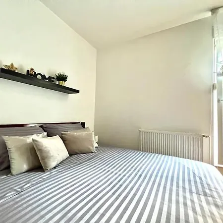 Carobni S Pogledom Apartamento