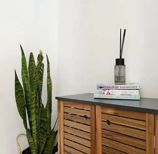 Carobni S Pogledom Apartamento *